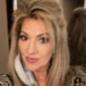 Meet your Posher, Alina